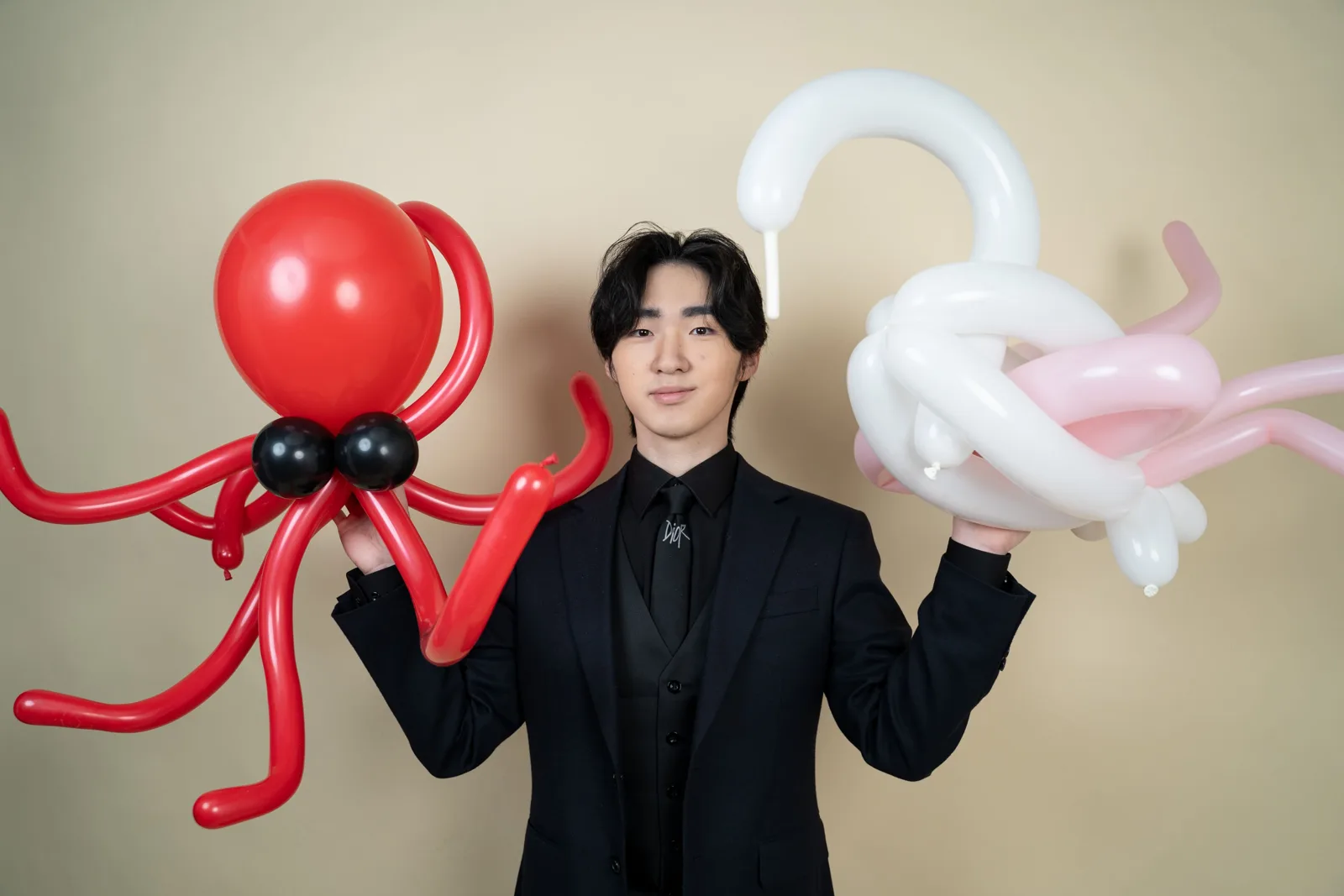 풍선 작품과 함께한 오종훈 마술사
